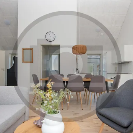 Nyaraló Gorgeous In